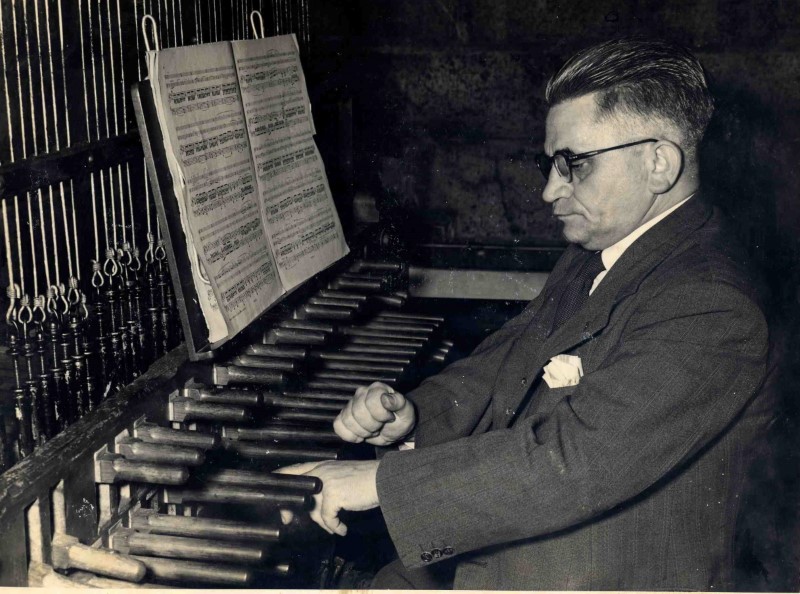 Cobh Carillon Playing
