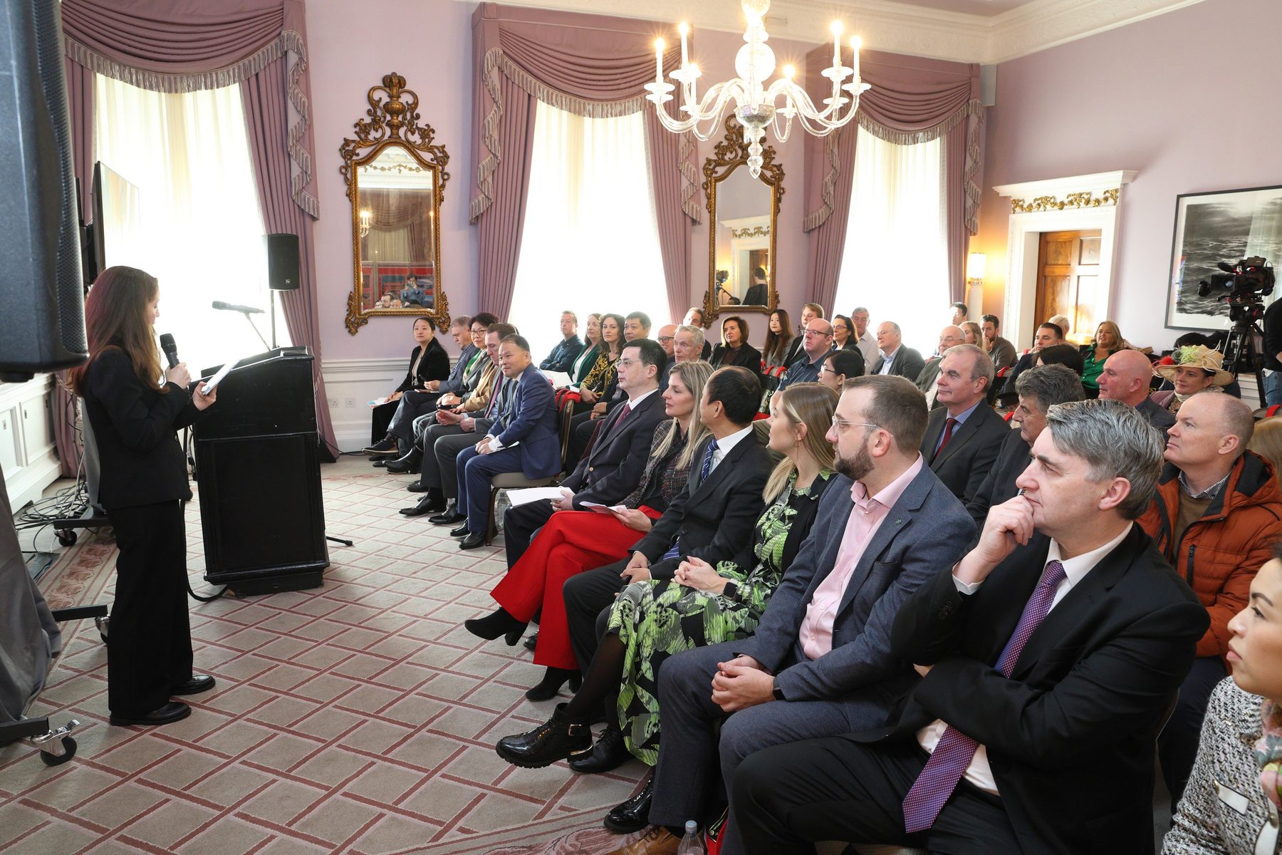 Speakers and guests at a Beijing tourism promotion event in Dublin