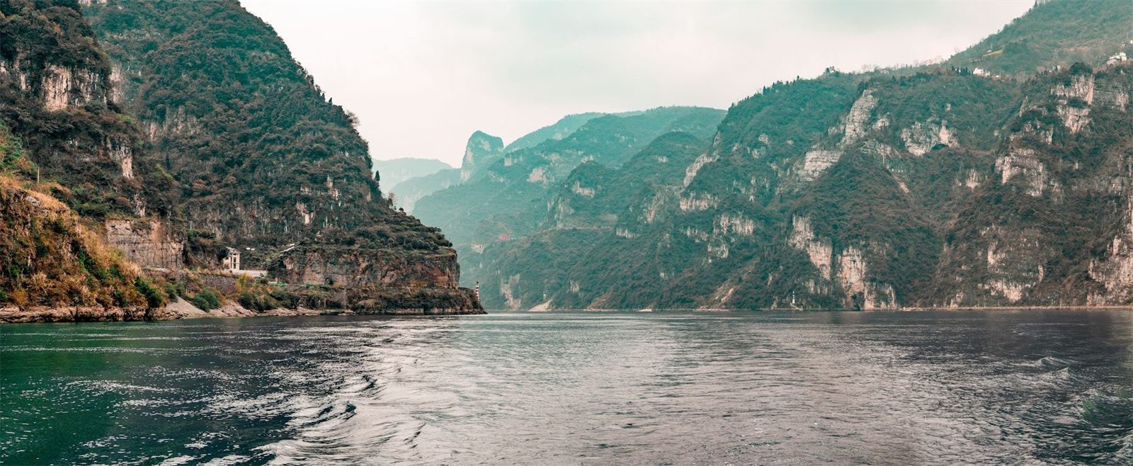 Yangtze River mountain scenery in China